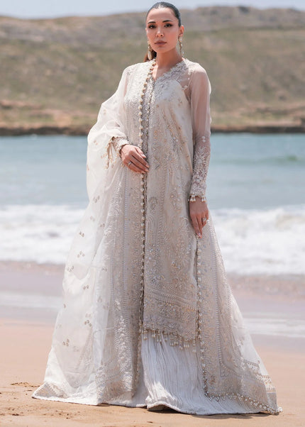 Emaan Adeel |  Reveuse Wedding Formals -Nova