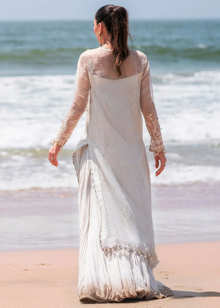 Emaan Adeel |  Reveuse Wedding Formals -Nova