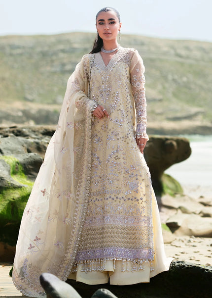 Emaan Adeel |  Reveuse Wedding Formals - Elle