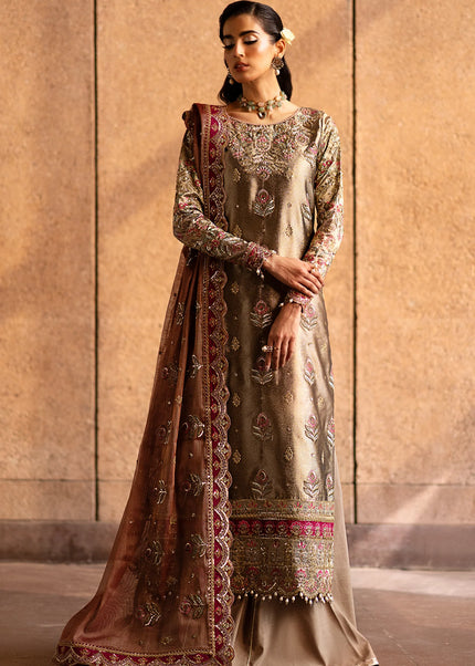 Emaan Adeel | Casabella - Felisa