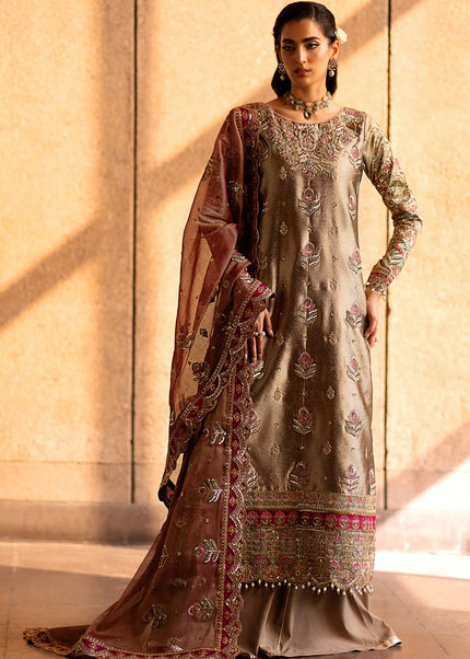 Emaan Adeel | Casabella - Felisa
