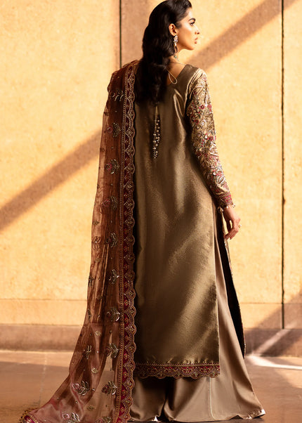 Emaan Adeel | Casabella - Felisa