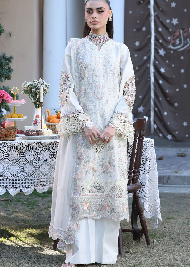 Motifz | Premium Lawn '26 - Selin
