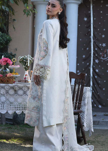 Motifz | Premium Lawn '26 - Selin