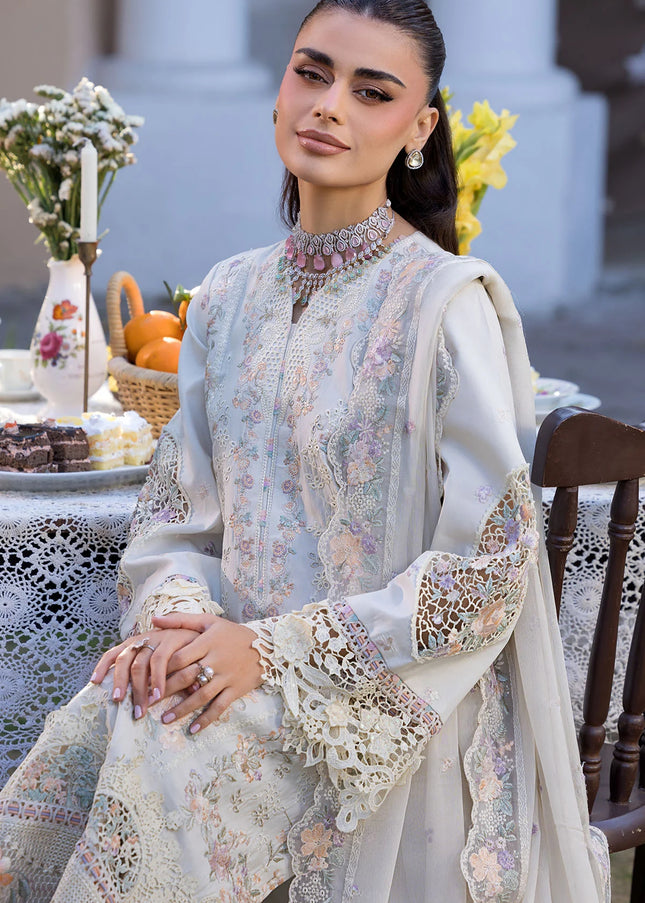 Motifz | Premium Lawn '26 - Selin