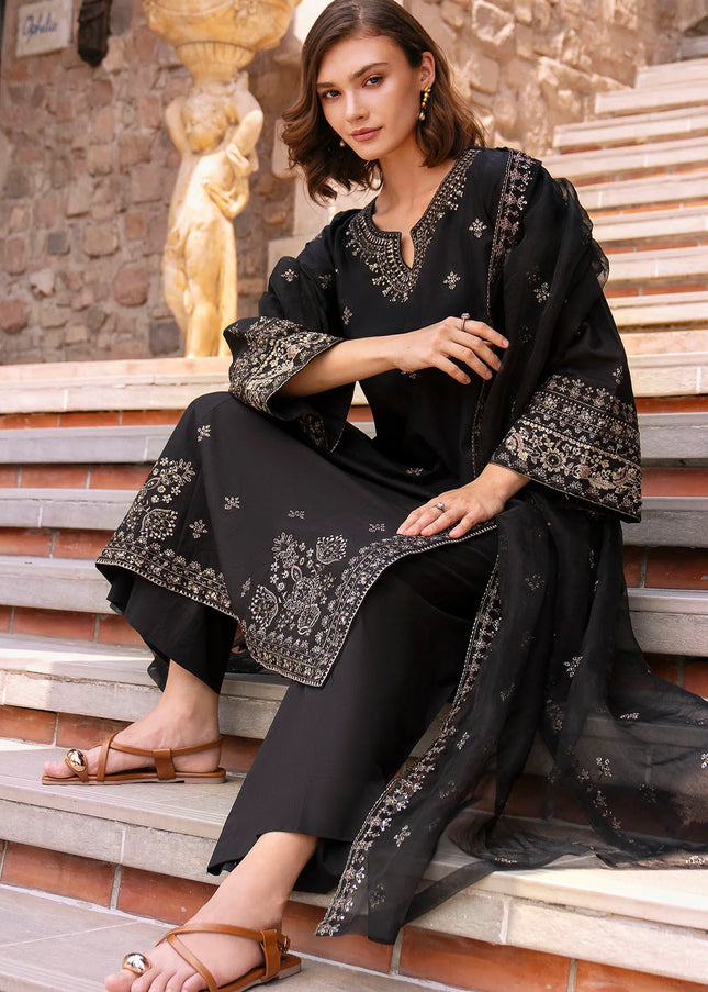 Motifz | Embroidered Lawn - Cocco