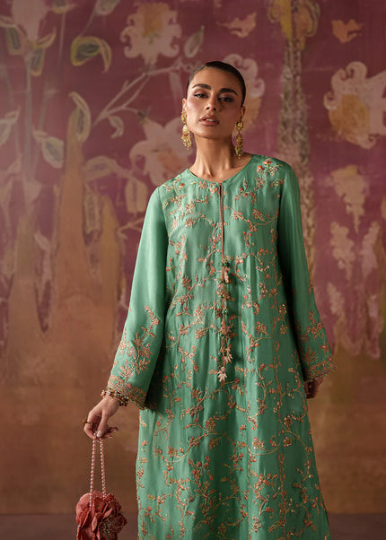 Faiza Saqlain | Lamia - Numa
