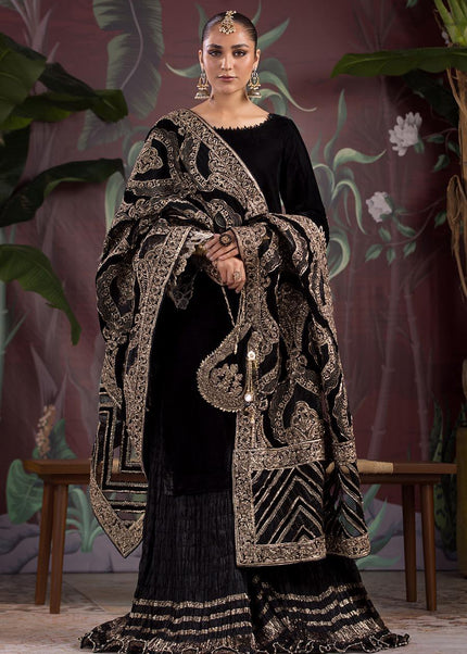 Velvet Hand Embroidered P-262