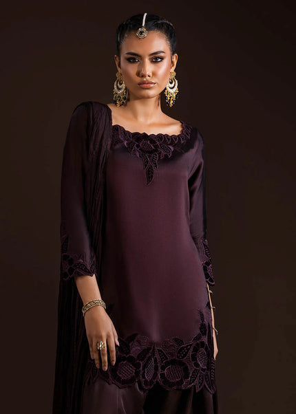 Glass Silk Embroidered P-284