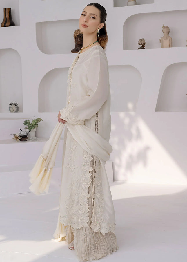 Sania Hasan | Vera Festive - Pearl White