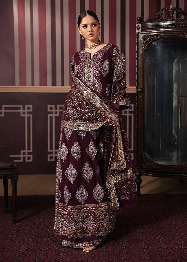 Roheenaz | Royale Eternel - Regal Charm