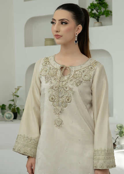 Sania Hasan | Vera Festive - Ivory