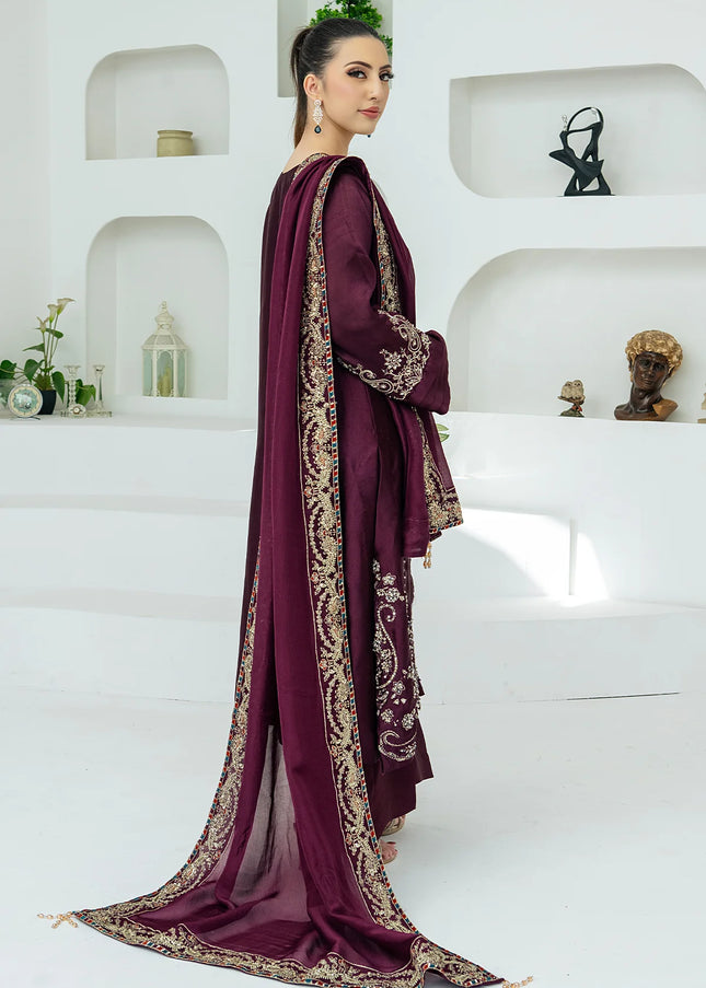 Sania Hasan | Vera Festive - Ivra