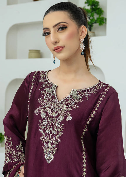 Sania Hasan | Vera Festive - Ivra