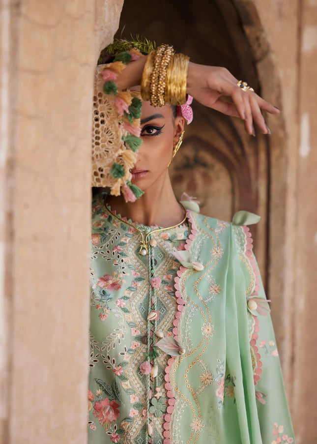 Elan | Lawn 25 - Alara