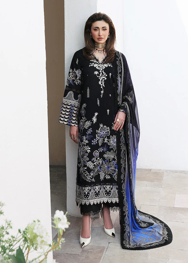 Roheenaz | Floral Reveire Luxury Lawn - Vogue Theory
