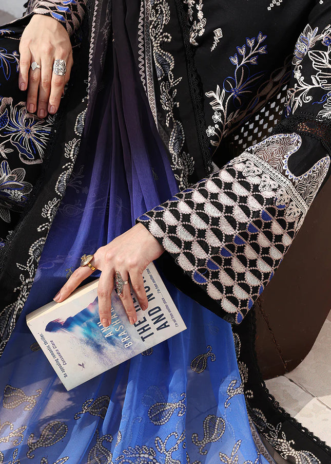 Roheenaz | Floral Reveire Luxury Lawn - Vogue Theory