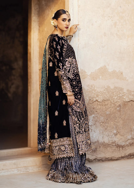 AIK | Dastoor Velvet Collection - LOOK-07