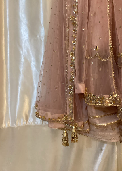BnU | Maxi - Saloni