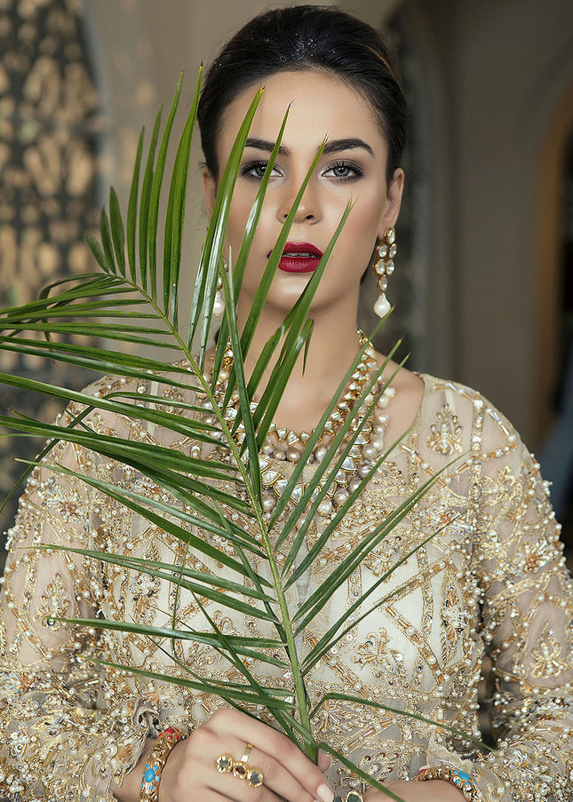 KANWAL MALIK - Senhora - White Jade