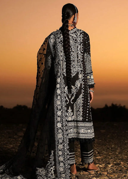 SANA SAFINAZ - Luxury Lawn Collection